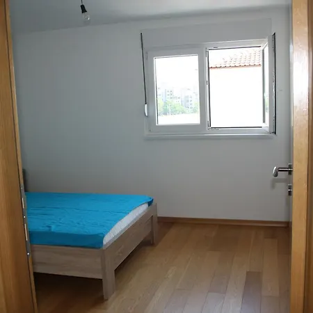 Квартира С Одной Спальней Appartement Podgorica